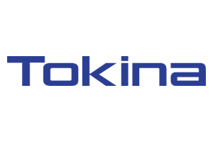 Ống kính Tokina