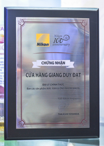 Giang Duy Dat han hanh dai ly ban san pham Nikon chinh hang tai Viet Nam