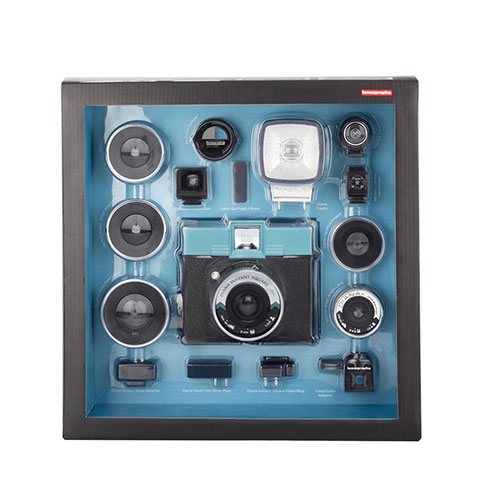 Máy ảnh chụp in liền Lomography Diana Instant Square Deluxe Kit