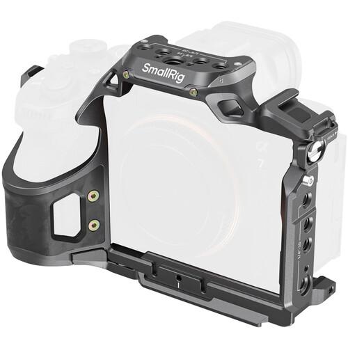 Khung SmallRig 6029 Rhinoceros Cage Kit gắn trên thân máy ảnh Sony