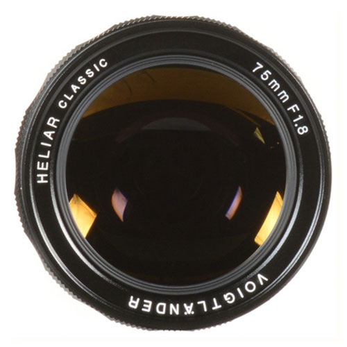 Voigtlander HELIAR Classic 75mm f/1.8 for Leica M - Giang Voigtlander HELIAR Classic 75mm f/1.8 for Leica M - Giang